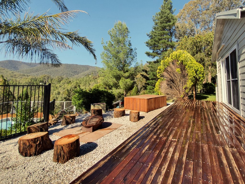 Riverlea Retreat Mudgee Main House Deck